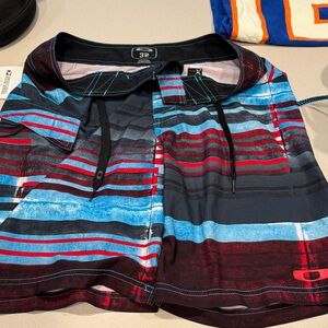 32 Oakley Men's Swim Shorts - Black, Red, and Blue